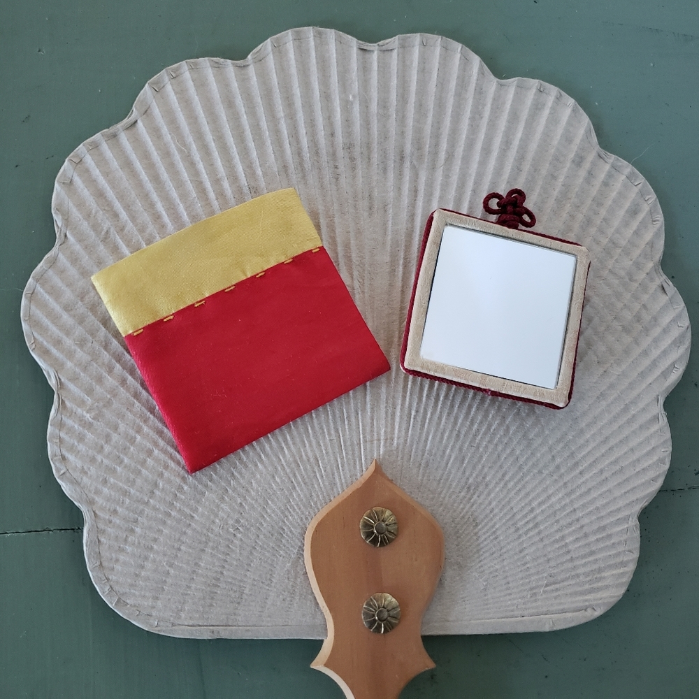 Korean mirror with a case